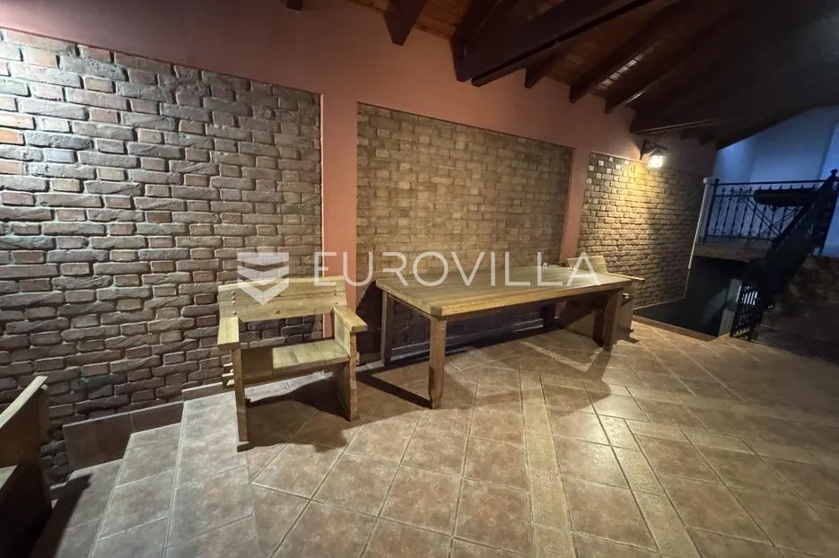 đakovo, centar, luksuzna kuća 470 m2 na izuzetnoj lokaciji - slika 53