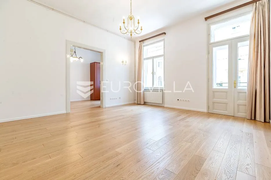 Zagreb, centar, Primorska ulica trosoban stan 90 m²