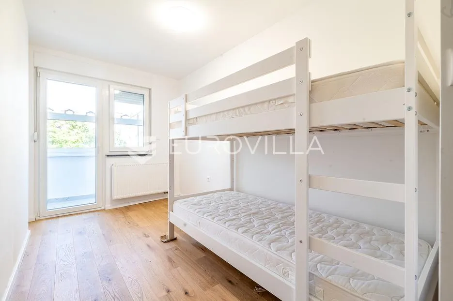 zagreb, centar, novouređen trosoban stan, 62 m², loggia, prvi najam - slika 6