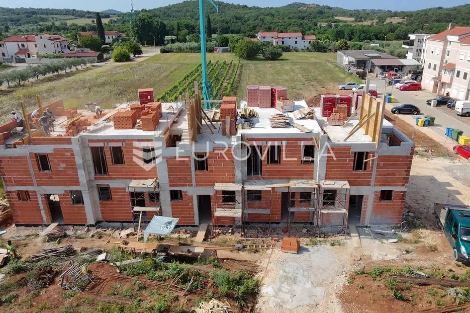 istra, poreč - novogradnja, modena kuća u nizu nkp 83,65 m2 - slika 5