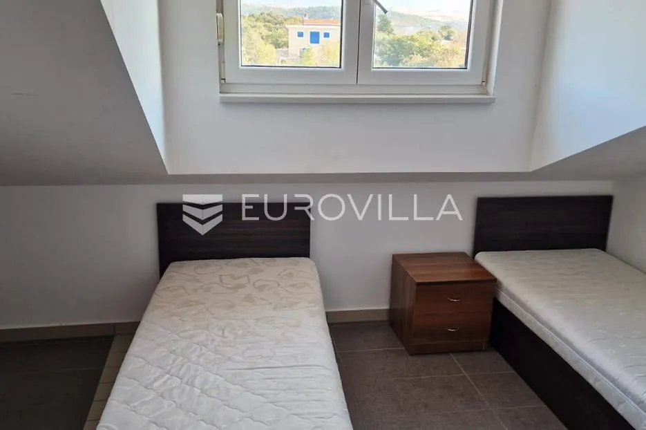 pag, novalja, tri apartmana u stambenoj zgradi - slika 10