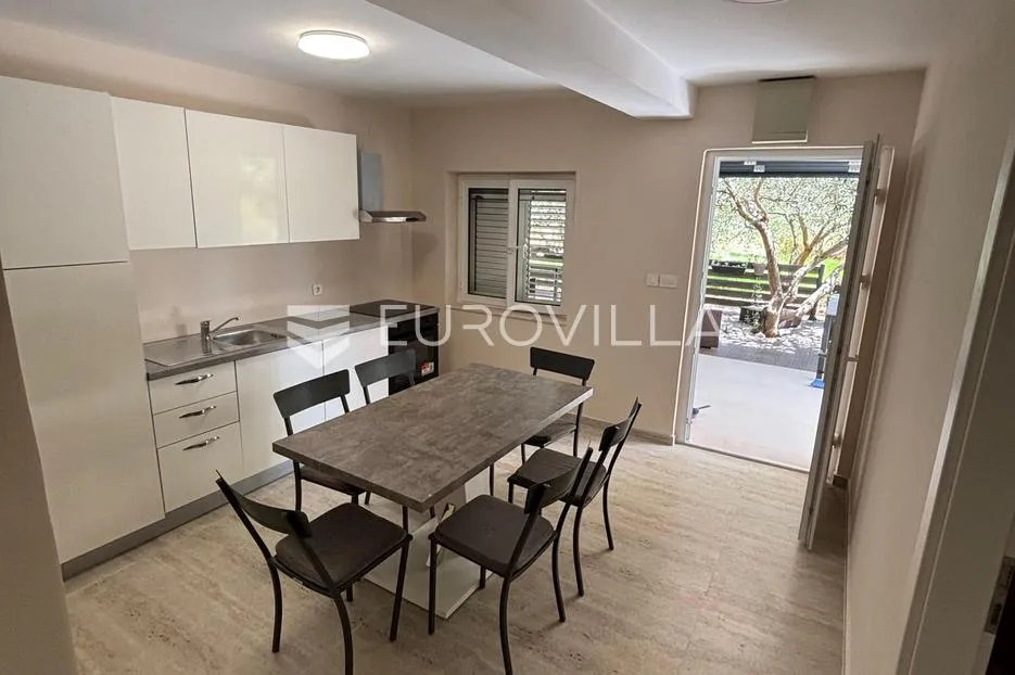 pelješac, orebić, novouređeni apartmani u centru mjesta - slika 5