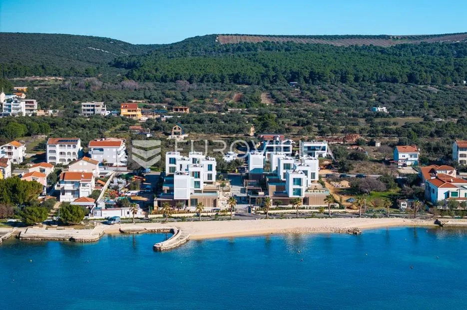 turanj, vile turris, prekrasan četverosoban dvoetažan stan - slika 5