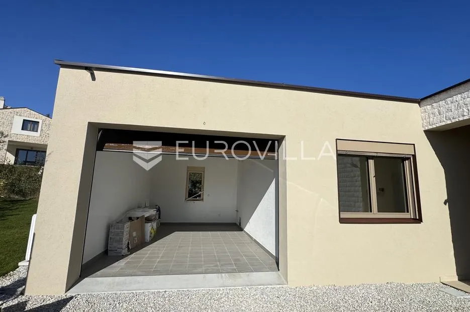 istra, majkusi, moderna prizemnica 160 m² s grijanim bazenom i uređenom okućnicom - slika 36
