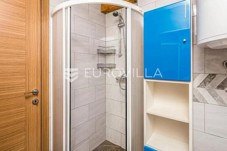 matulji, jurdani, predivno imanje sa četiri adaptirane kuće - slika 17
