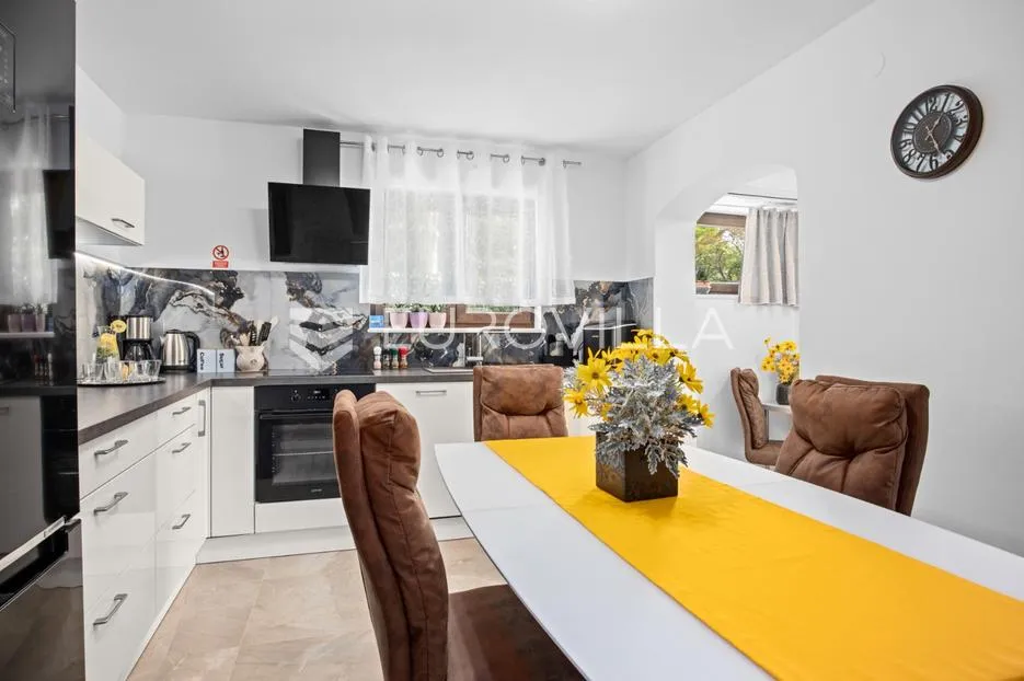 istra, rovinj, atraktivna kuća 170m2 s bazenom u neposrednoj blizini centra - slika 28