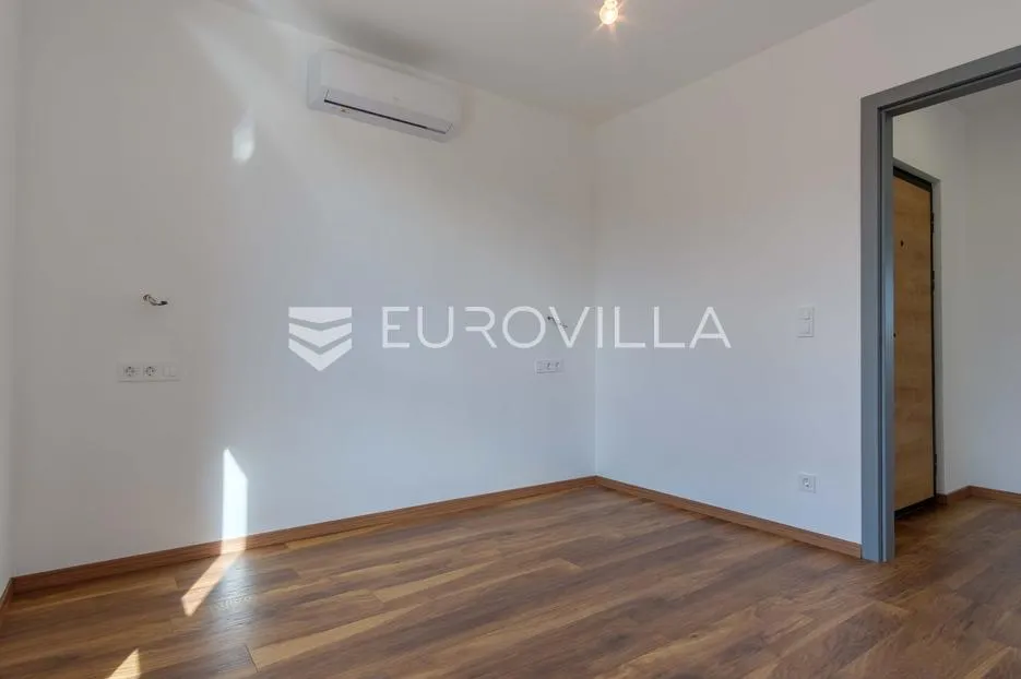 istra, ližnjan, dvosoban stan s vrtom, 300 m od mora - slika 9
