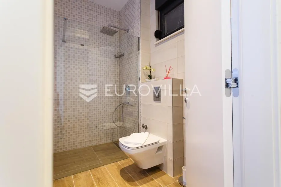 kaštela, kaštel stari, jedinstvena vila s veličanstvenim pogledom - slika 29