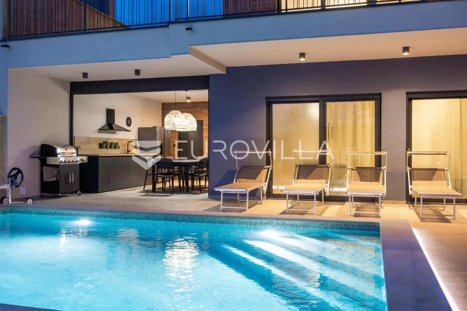 istra, banjole, dvojna vila, prvi red do mora, 244 m² s pogledom na marinu - slika 10