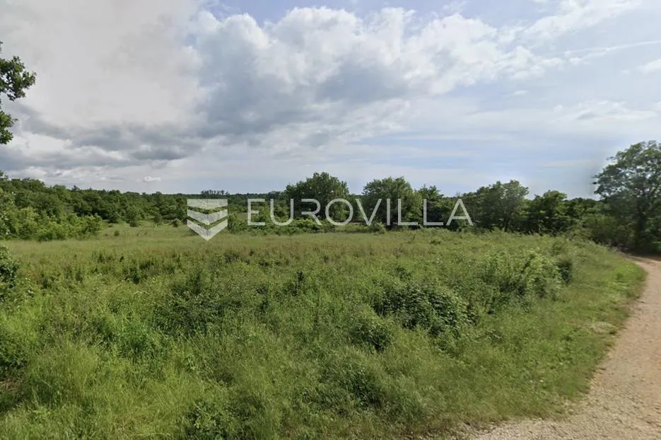 Istra, Baderna, prostrano građevinsko zemljište 1315 m² u mirnom okruženju - Baderna, Poreč