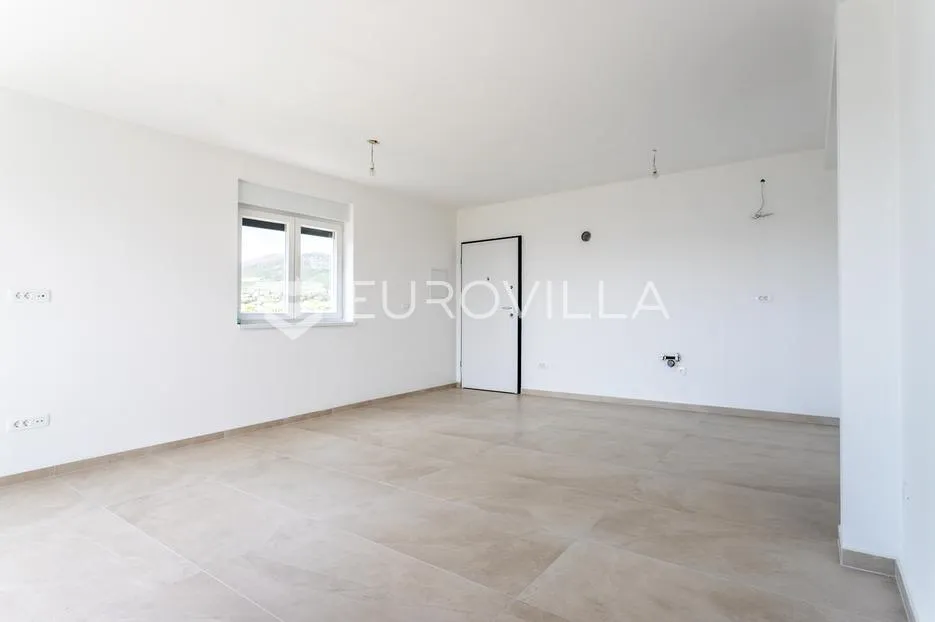 kaštel stari, trosoban stan s pogledom na more i dva parkirna mjesta - slika 3