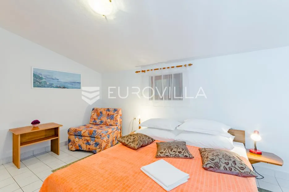 omiš, marušić, prekrasna apartmanska kuća - slika 11