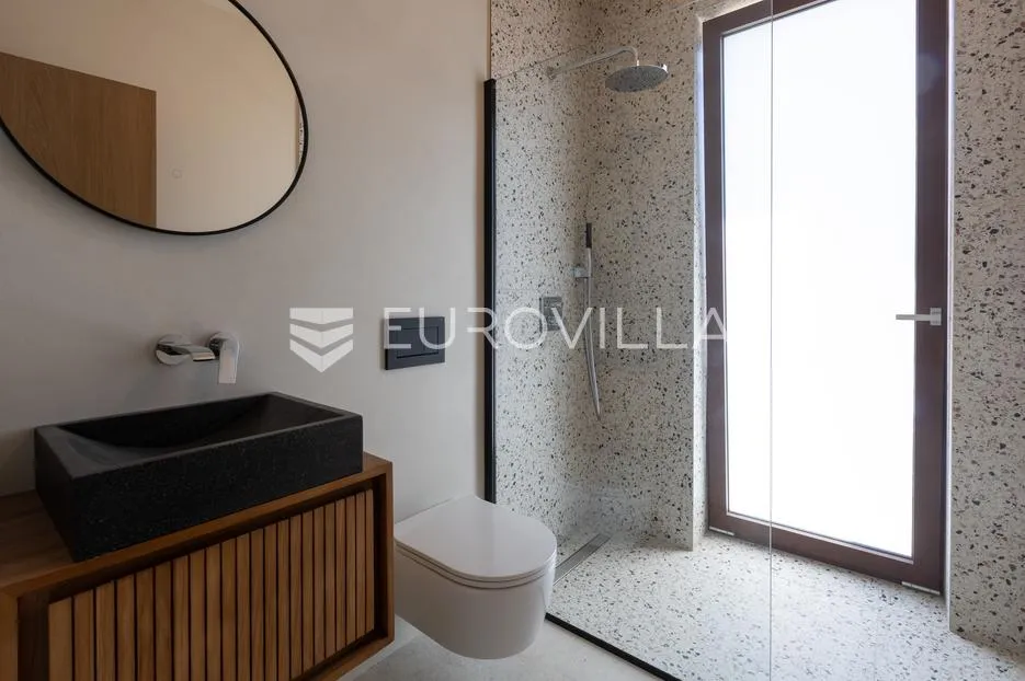 istra, vabriga, vila s pogledom na more i masline - slika 24