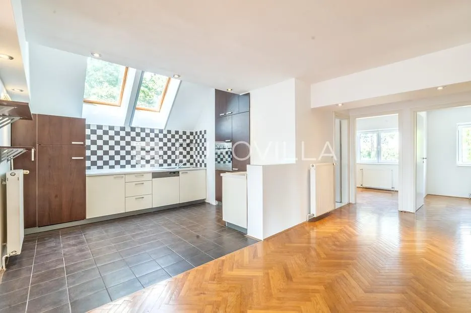 zagreb, pantovčak, pavlinovićeva, dvoetažni peterosoban stan sa balkonom, 170 m² - slika 5