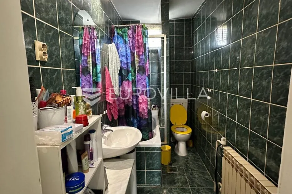 vukovar, sotin, kuća s poslovnim prostorom i velikom parcelom 3.675 m² - slika 8