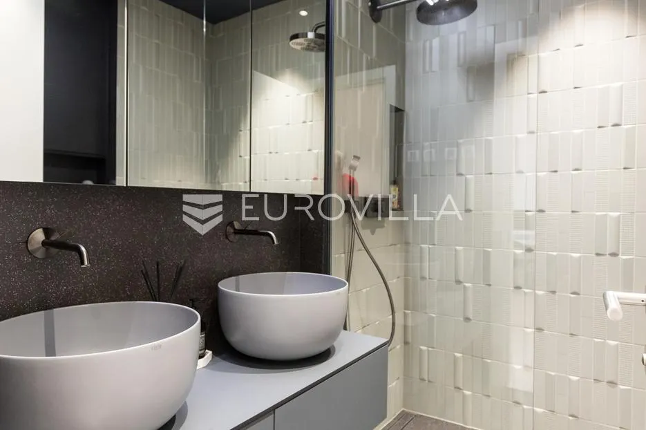 zagreb, vmd heinzelova, luksuzan četverosoban stan, 123,56 m² - slika 8