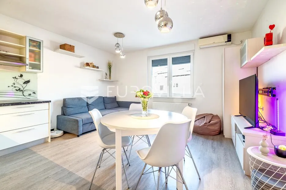 Zagreb, KVATERNIKOV TRG, moderan dvosoban stan, 39 m², top lokacija - Maksimir