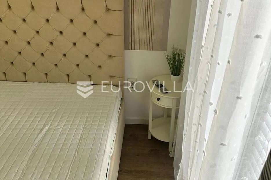 zagreb, malešnica, novogradnja, vrhunska moderna kuća 270 m² - slika 20