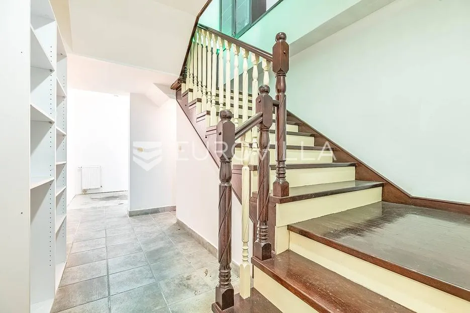 zagreb, špansko, odličan ulični lokal površine 44,43 m² - slika 3
