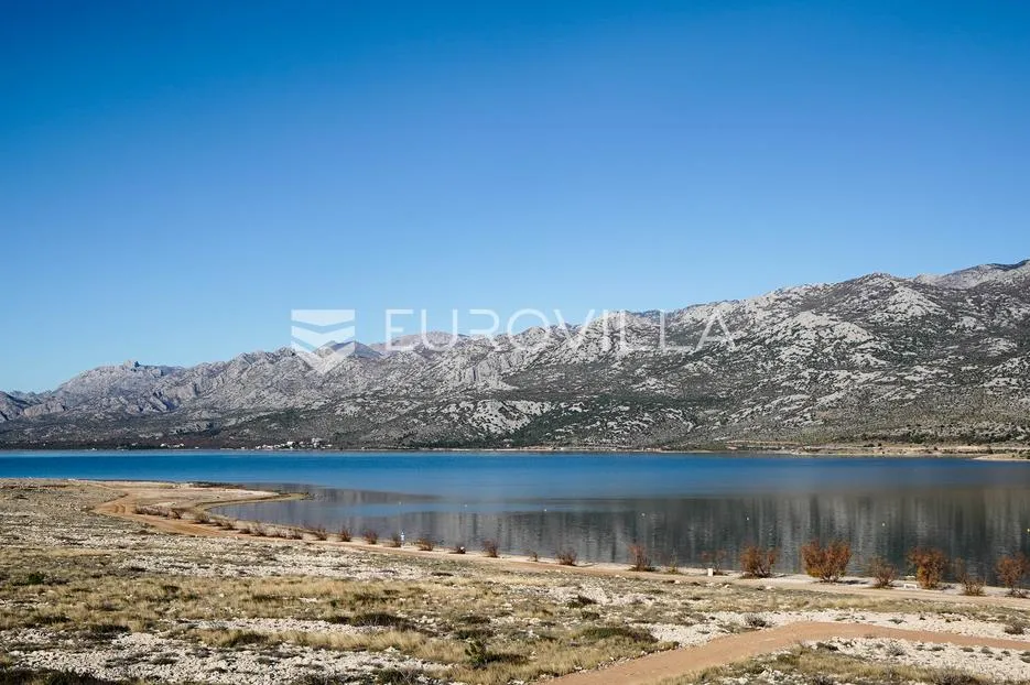 zadar, rovanjska moderna zgrada sa panoramskim pogledom na more i velebit - slika 4