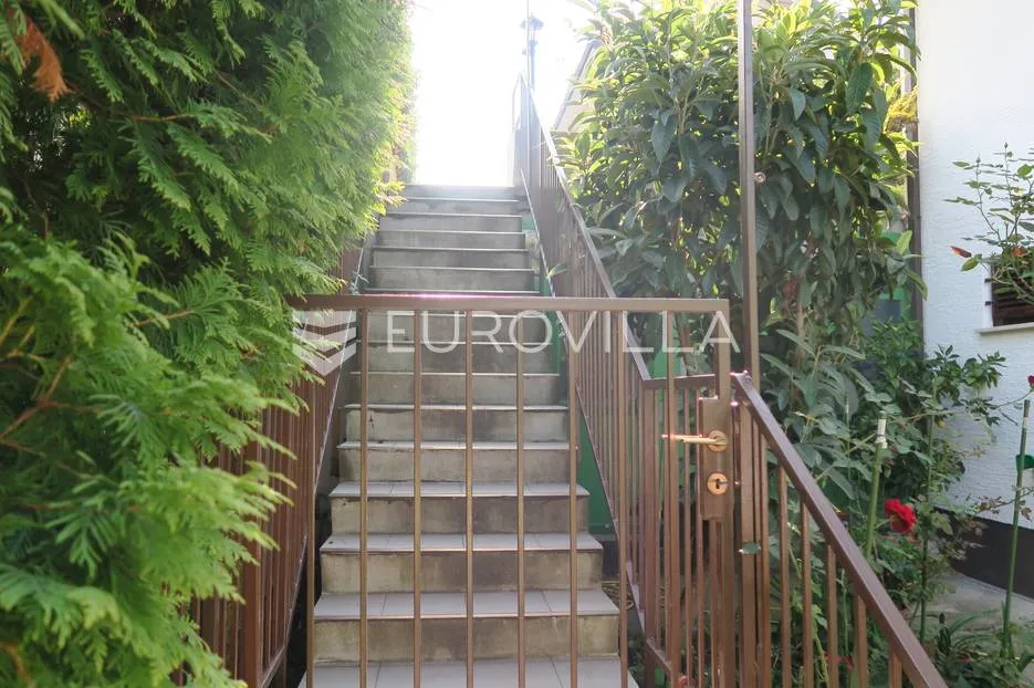 zagreb, zelenjak, obiteljska kuća 500m2 - slika 9