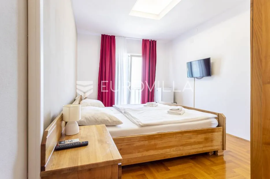 trogir, prekrasan hotel 2.408,84 m² sa pogledom na more - slika 14