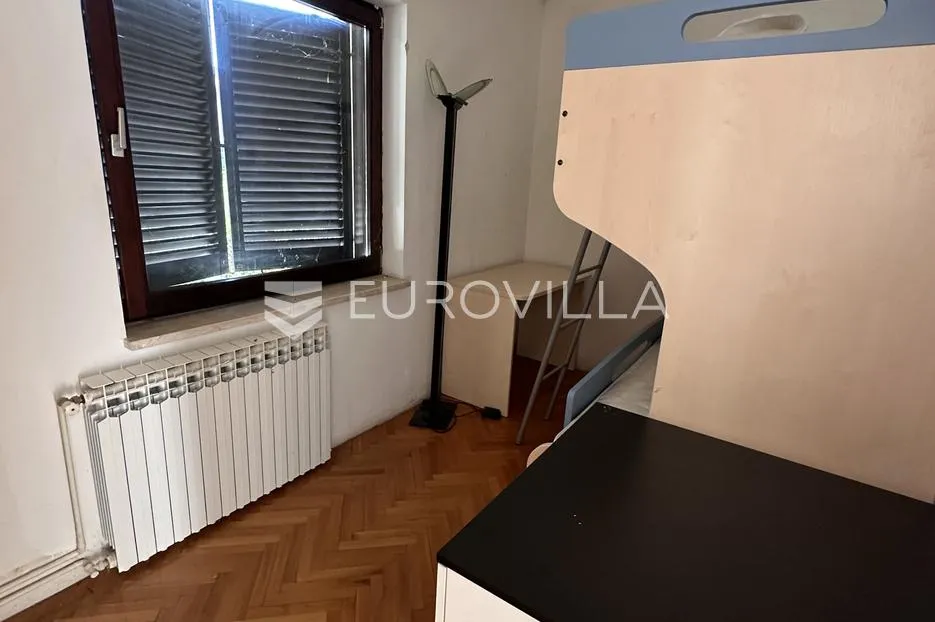 zagreb, perjavica, kuća na zemljištu 1462 m² plus dvije građevinske parcele 1358 m², investicija - slika 23