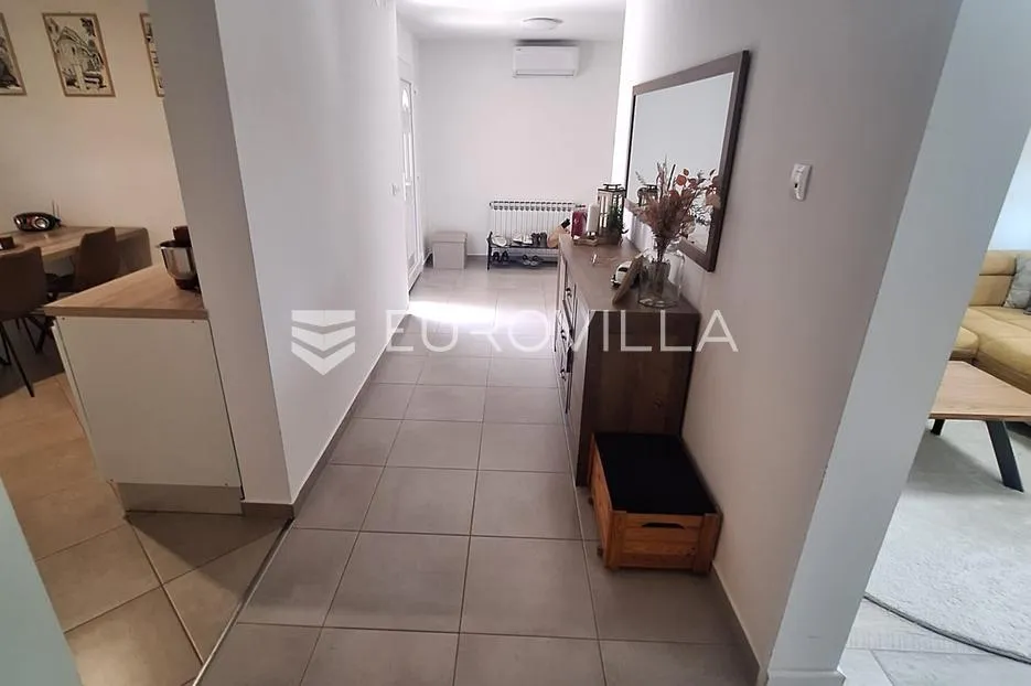 karlovac, draganić, kuća 190 m², novouređena - slika 7