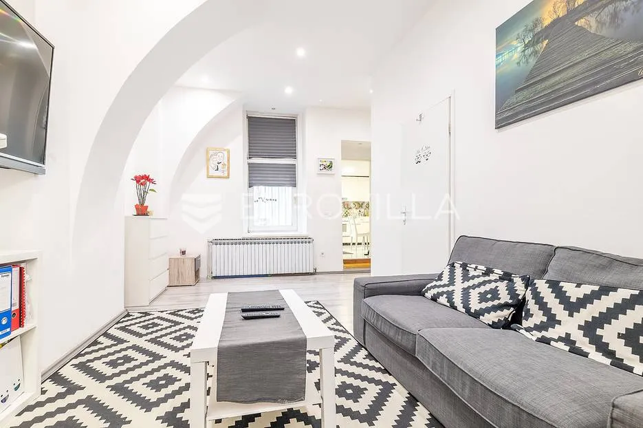 zagreb, donji grad, ilica višesoban stan nkp 191 m2 - slika 2