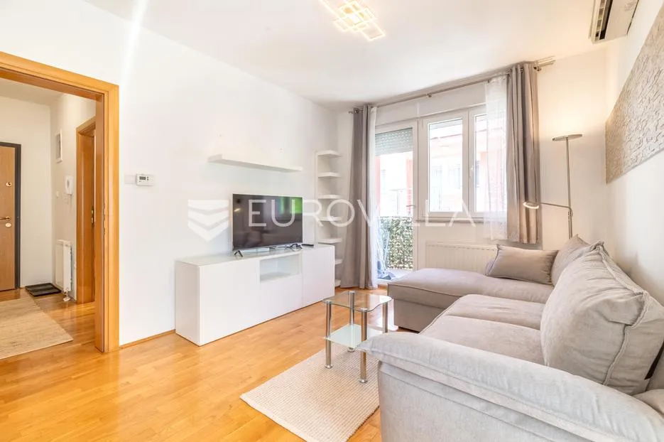 zagreb, gračani, odličan dvosoban stan nkp 50 m2 + vpm - slika 2