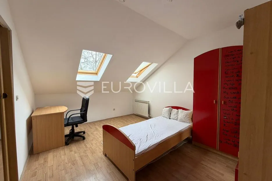 đakovo, centar, trosoban stan 61 m² sa spremištem - slika 3