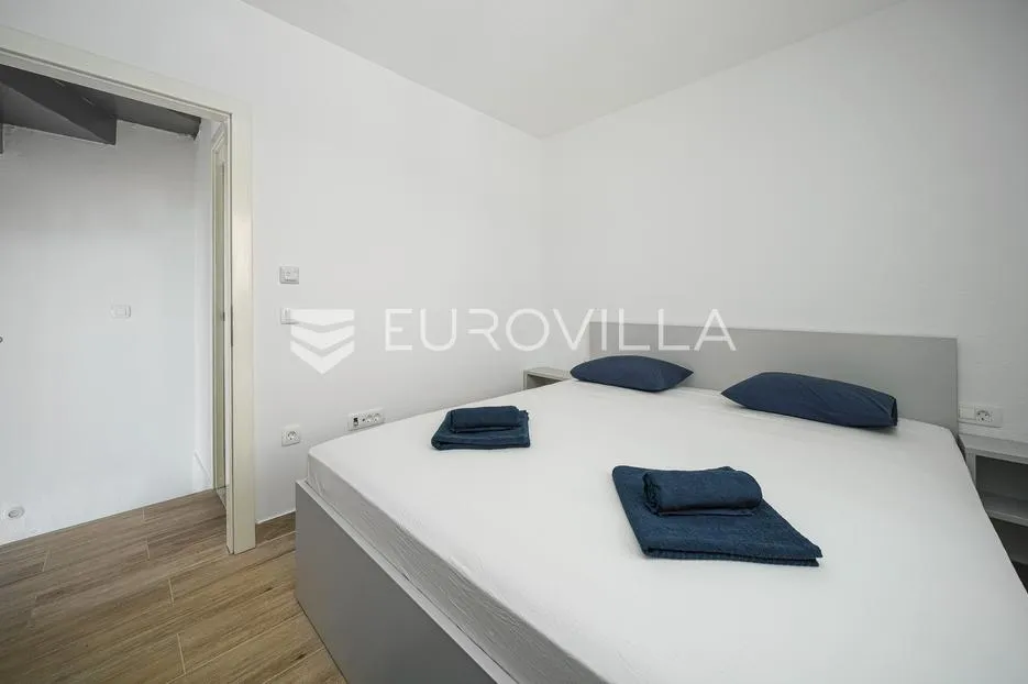 šibenik, krapanj, kamena kuća prvi red do mora, novogradnja - slika 9