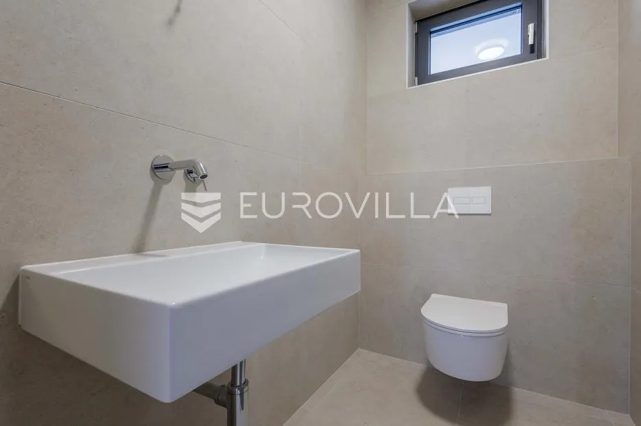 istra, pomer, unikatna, moderna villa 20 m od mora 417 m² - slika 54