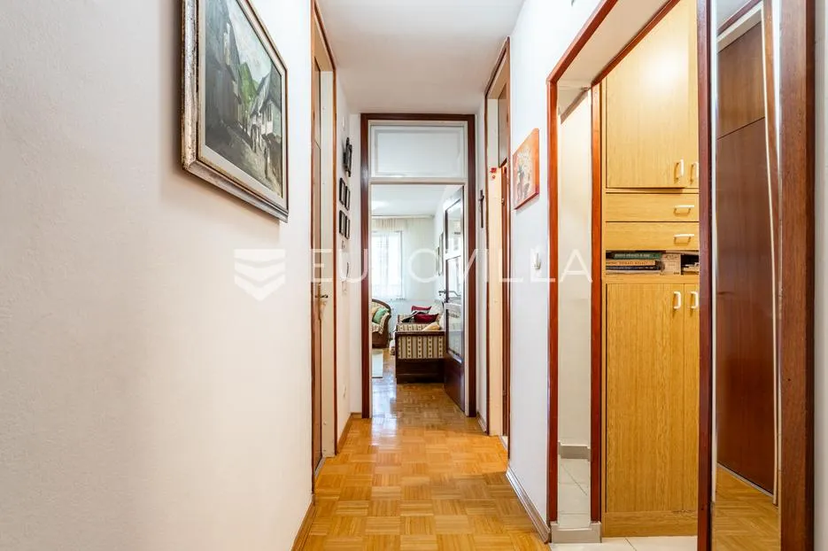 split, sućidar, odličan trosoban stan ukupne površine 84 m² - slika 6