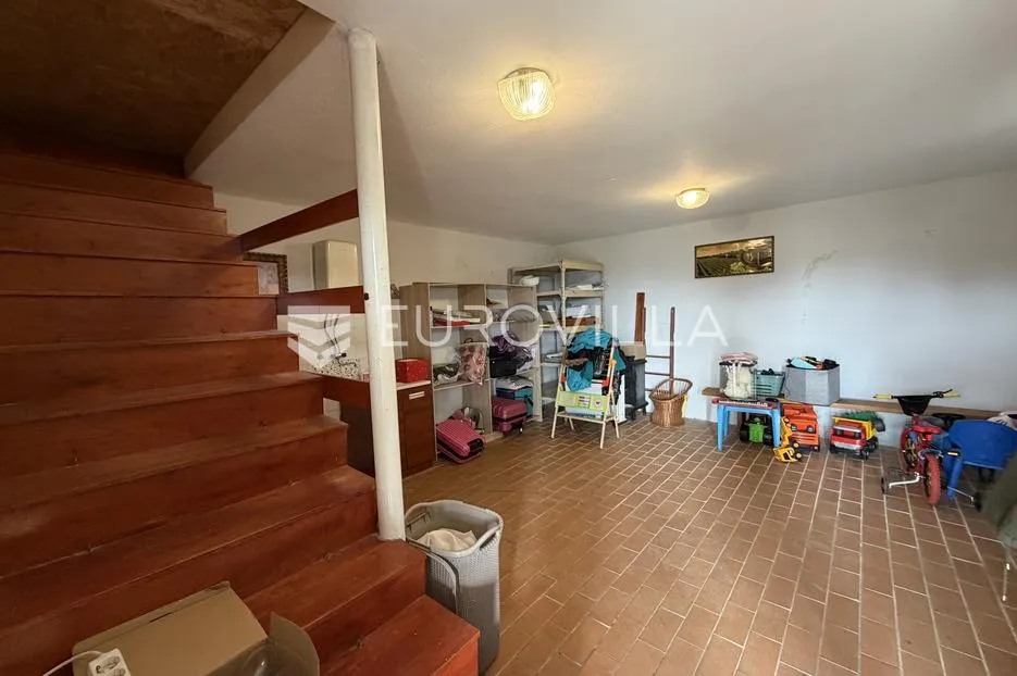 mandićevac, prostrana kuća 90 m² na zemljištu od 1608 m² - slika 5