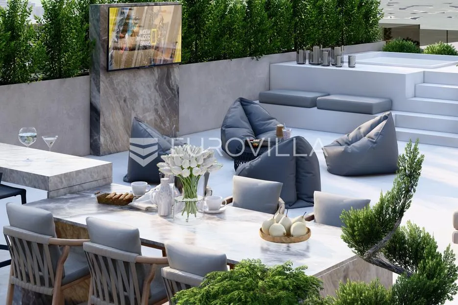 čiovo, okrug gornji, dvosoban penthouse s krovnom terasom i dva parkirna mjesta - slika 13