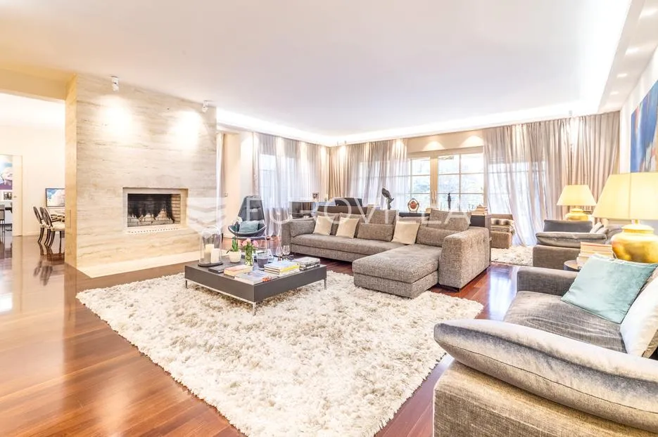 Zagreb, Šestine luksuzna vila neto 780 m² na zemljištu 1.550 m²