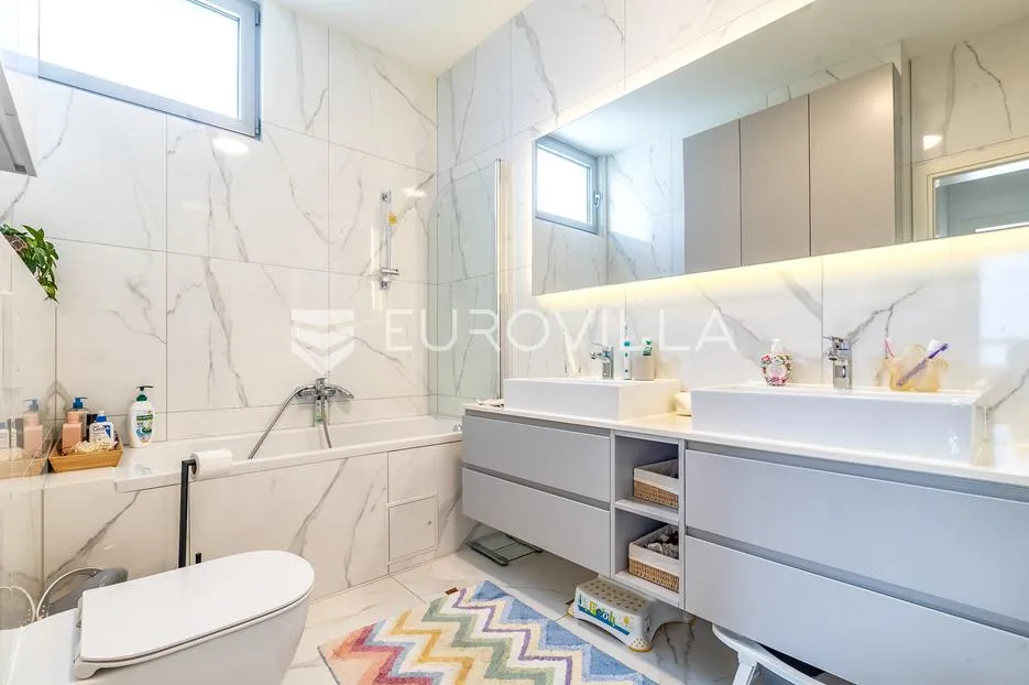 zagreb, sveti duh, luksuzan četverosoban stan s parkingom, 153 m² - slika 10