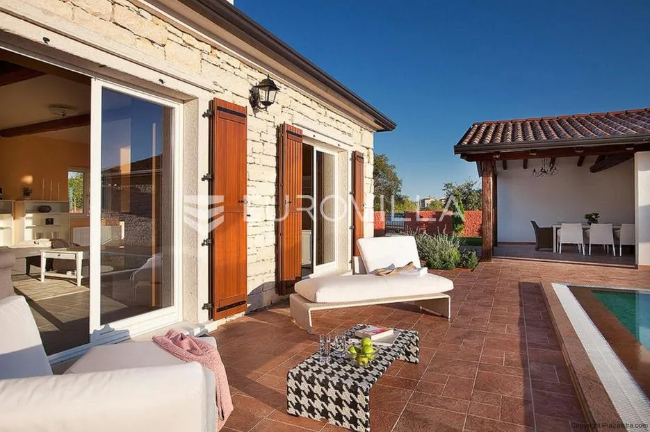 istra, svetvinčenat, vila s bazenom nkp 270 m2 - slika 4