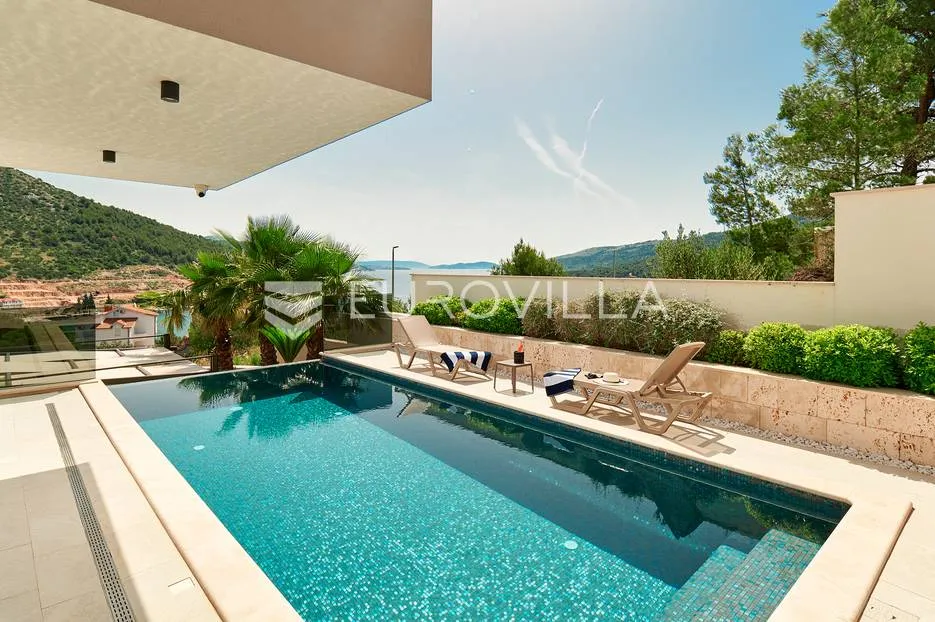 trogir - marina, luksuzna vila s bazenom i wellnessom - slika 3