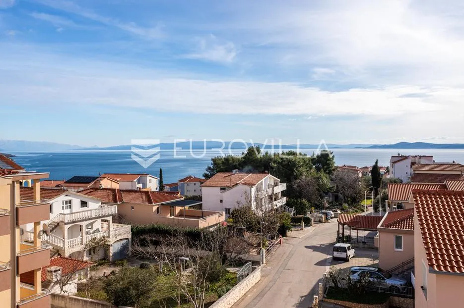 Čiovo, Okrug Gornji, dvosoban penthouse s krovnom terasom i dva parkirna mjesta - Okrug Gornji, Okrug