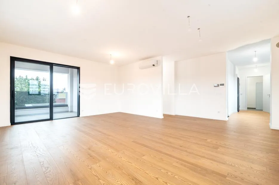 Zagreb, Zvonimirova, prostran poslovni prostor s 2 garažna parkirna mjesta, 188 m² - Kanal
