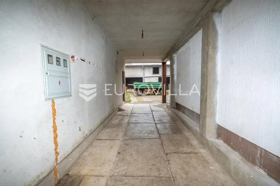 satnica đakovačka, 2 kuće 300 m² i 146 m², odlična investicija - slika 2
