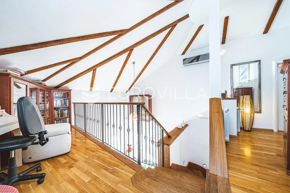 zagreb, gračani, prekrasna obiteljska kuća tlocrtne površine 238 m² - slika 13