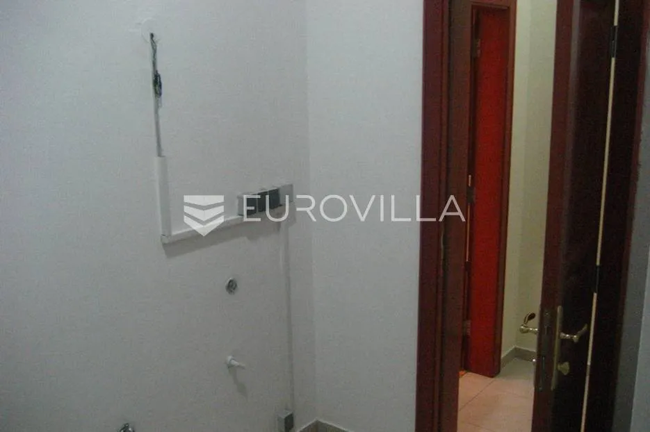 palmotićeva, poslovni prostor 234 m2 - slika 17