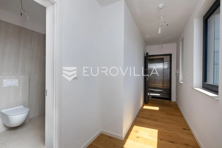 rijeka, pećine, novogradnja, luksuzan četverosoban stan 120,86 m² prvi red do mora - slika 13