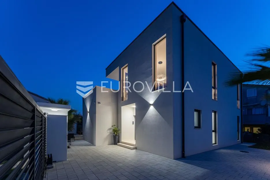 zadar, vrsi, predivna samostojeća novoizgrađena vila/kuća s bazenom - slika 47