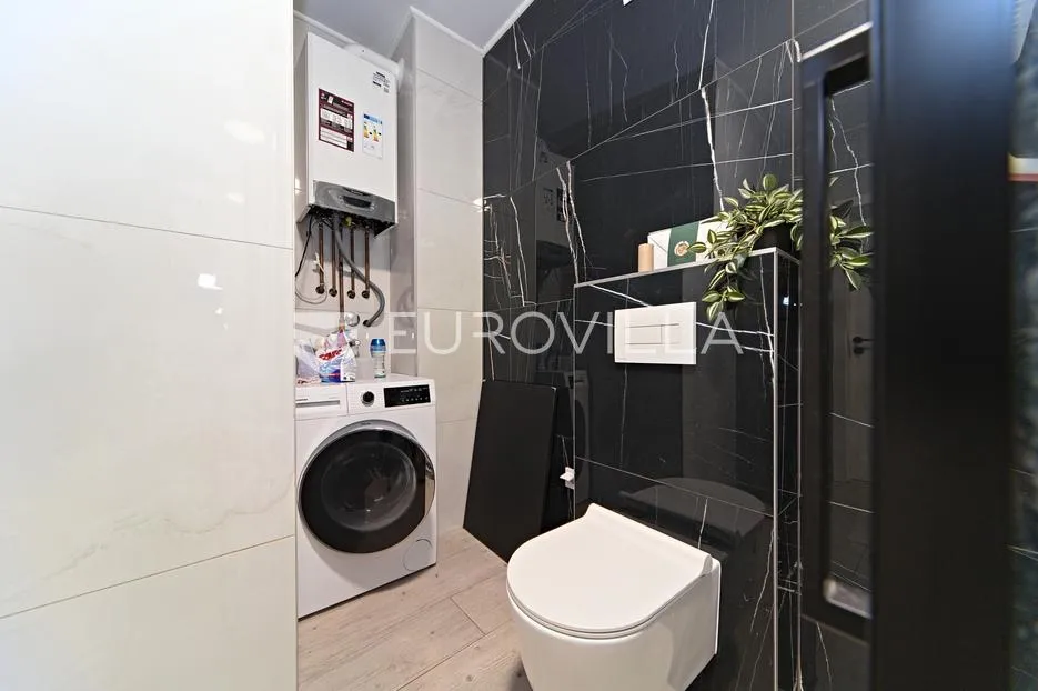 osijek, donji grad, prodaje se četverosoban stan površine 120 m² - slika 11