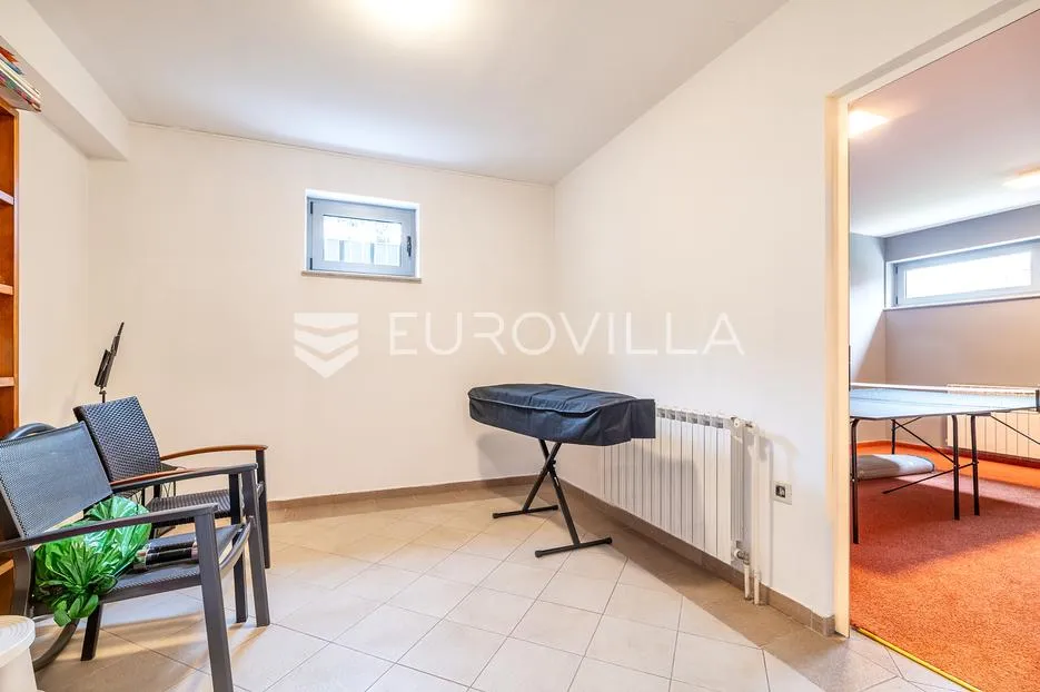 sveta nedjelja, centar prekrasna samostojeća kuća 335 m² na parceli 763 m² - slika 18