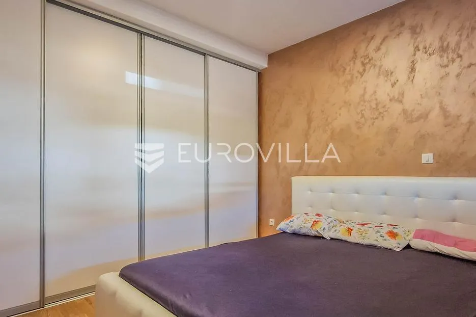 istra, novigrad, stan 90 m² sa mansardom i dvije spavaće sobe - slika 4